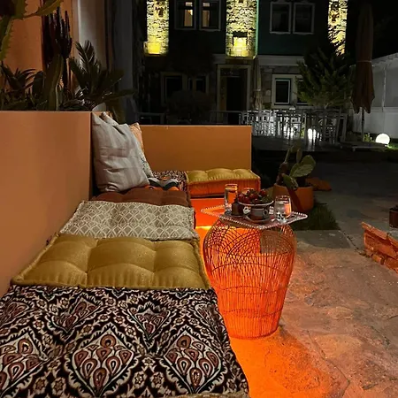 Posthane Hotel *