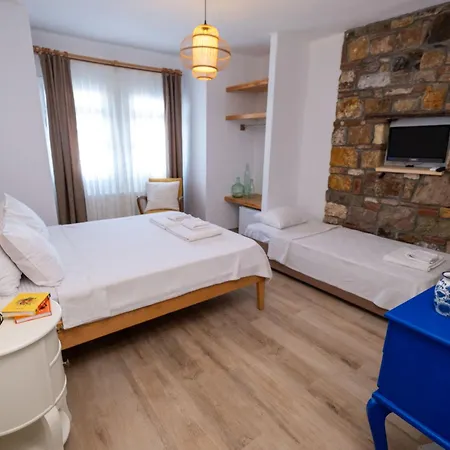 Posthane Hotel *