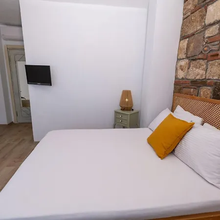Posthane Hotel *