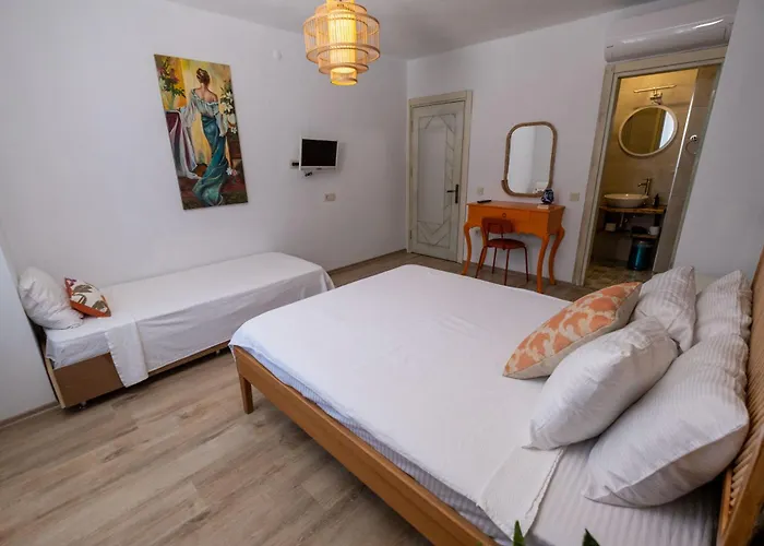 Posthane 博兹贾阿达岛